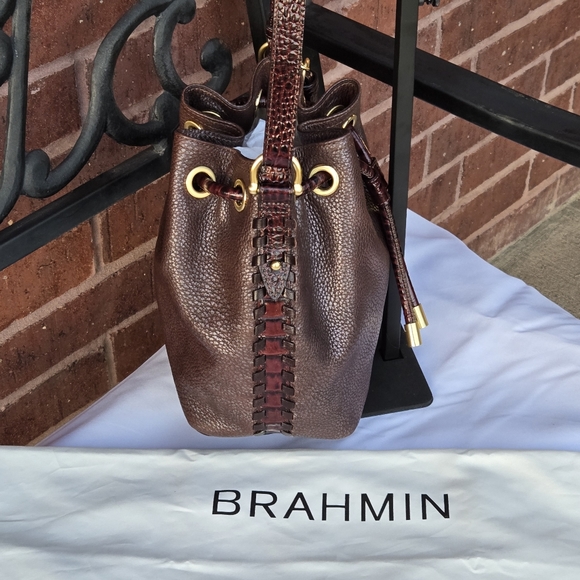 Brahmin Isabelle Brown Lafayette Leather Crossbody Bag Comes with Dust Bag. NWT - Picture 5 of 12